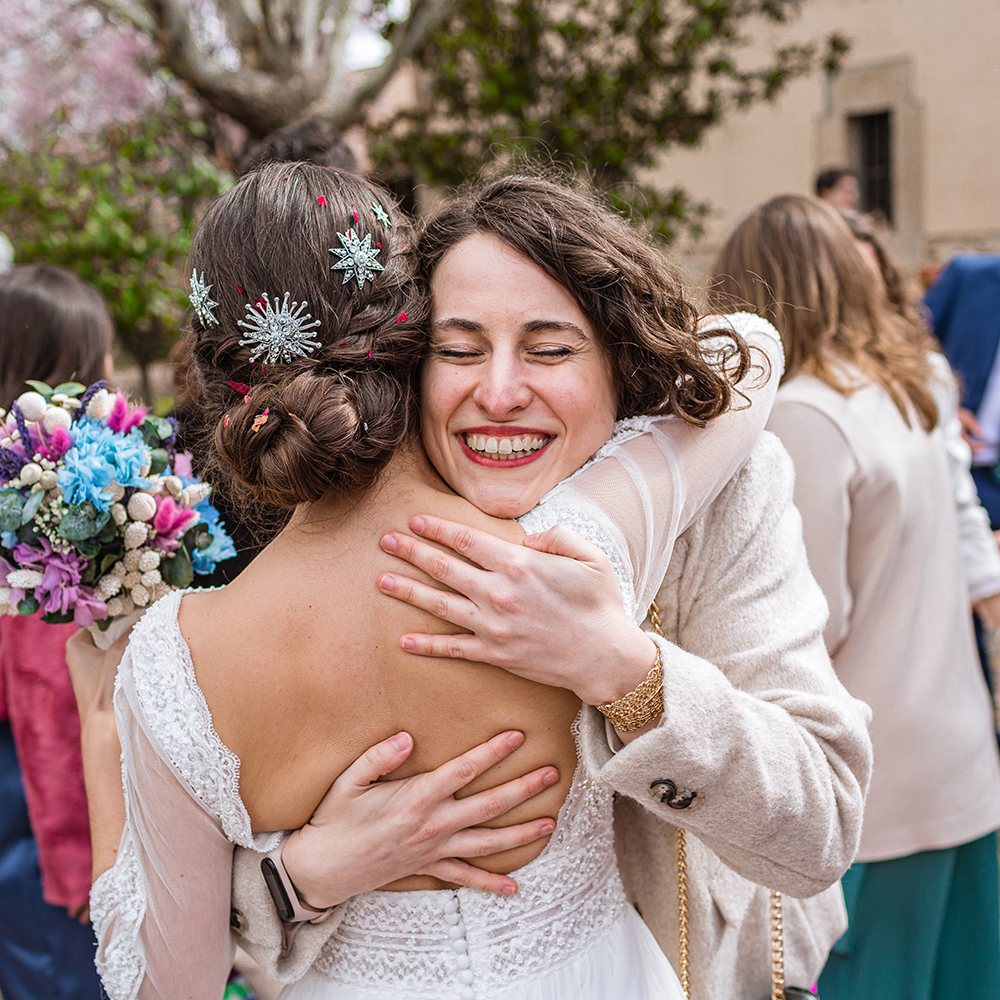 Fotógrafo de bodas en Madrid para parejas que se quieren. Sin posados. Profesional de bodas bonitas en Madrid y alrededores